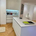 Bel Avec Parking Au Coeur De Appartamento *