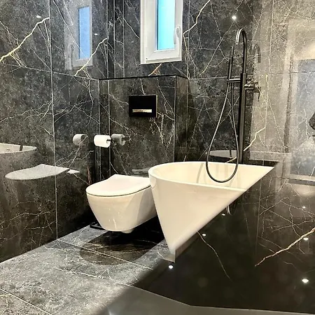 Jaures Appartement Design Avec Parking Au Coeur De Reims * Reims