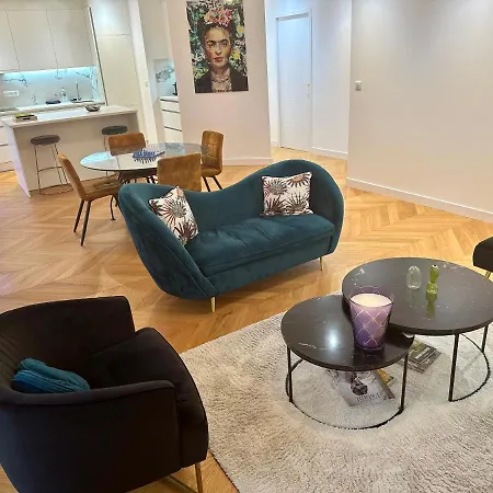 Jaures Appartement Design Avec Parking Au Coeur De Reims * Reims